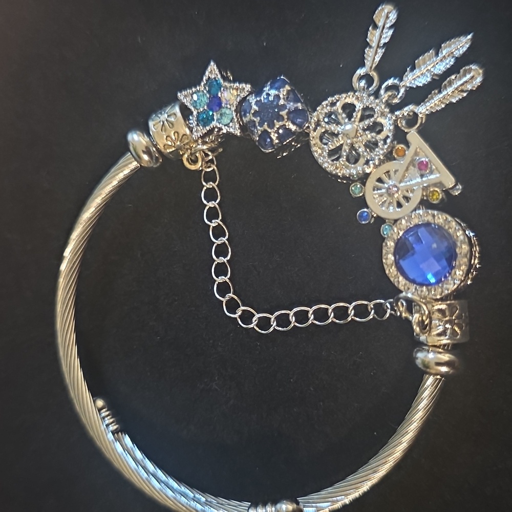 DREAM CATCHER Silver Charm Bracelet with  ROYAL Blue Accents. - Picture 5 of 5